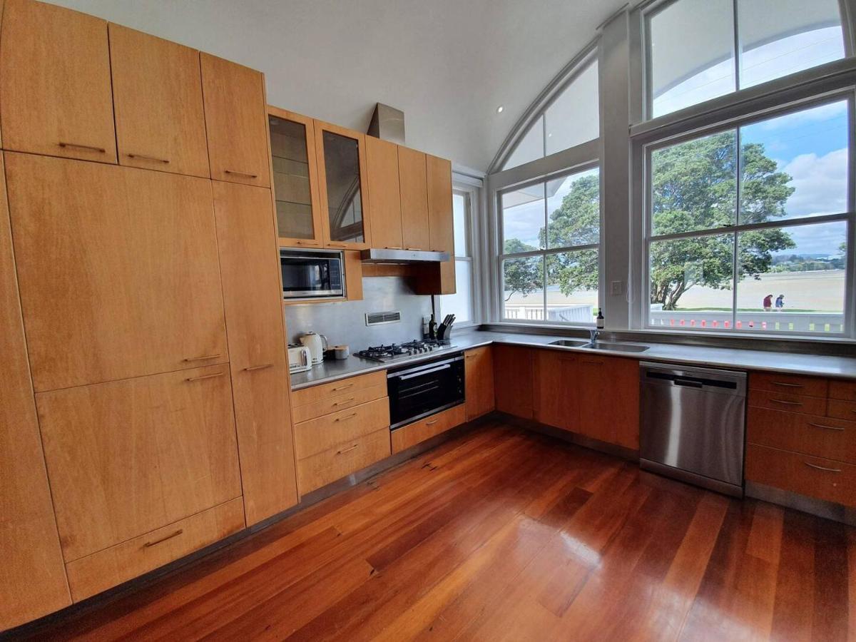 Tauranga - Big, Beautiful Villa On The Water! ภายนอก รูปภาพ